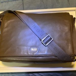 Crossbody/Messenger bag